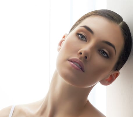 Cirujano plástico cerca de Av. Division Del Norte